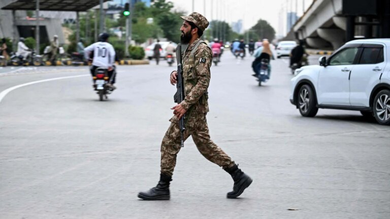 News zu Iran: Irans Außenminister sowie US-Vertreter reisen nach Pakistan – Politik