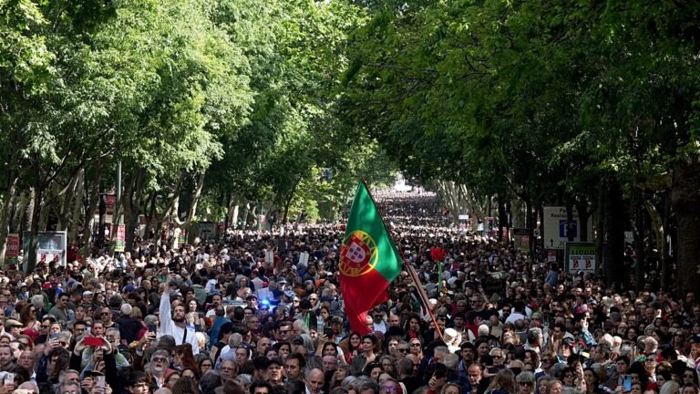 Verliert Portugals Nelkenrevolution vom 25. April in Europa an Bedeutung?