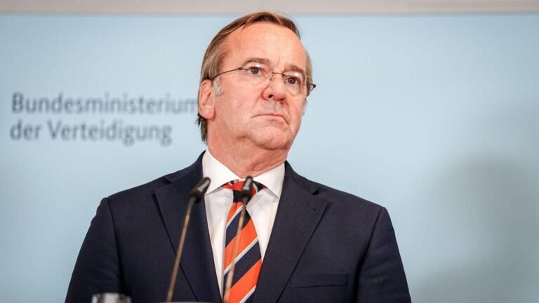 Pistorius sieht „handwerklichen Fehler“ bei Reise-Genehmigungspflicht