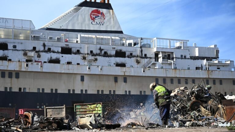 „MS Völkerfreundschaft“ – Früheres DDR-„Traumschiff“ wird endgültig verschrottet