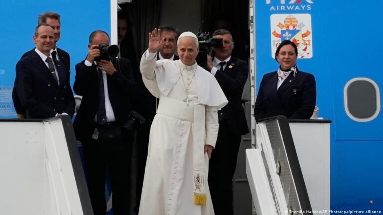 Papst punktet in Afrika mit Friedensbotschaften