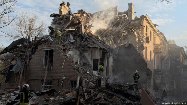 Russen überziehen Ukraine mit tödlichem Waffenmix