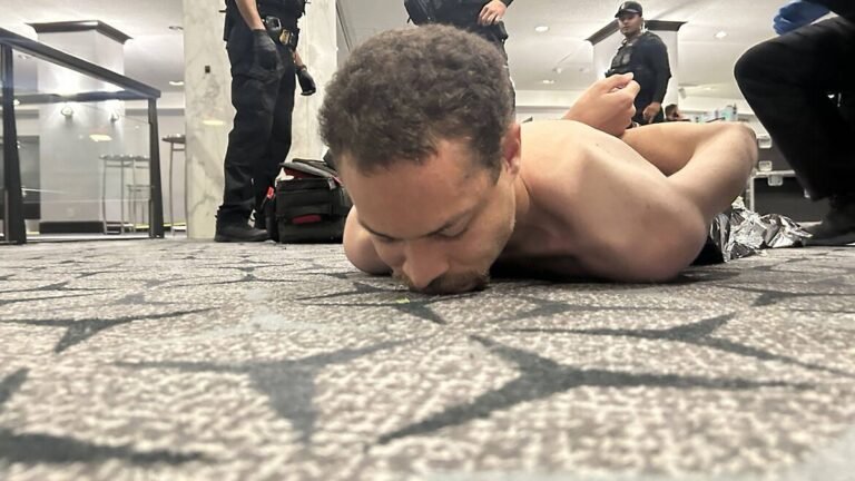 Familie warnte Behörden vorab: Schütze von Trump-Dinner verschickte Manifest