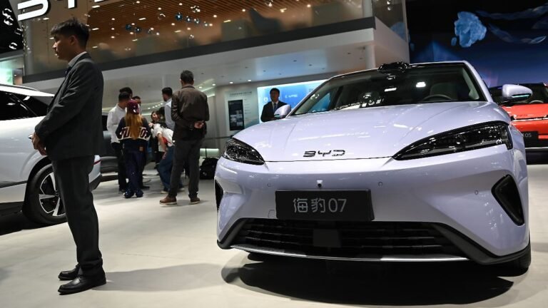 Absatz sinkt, Konkurrenz wächst: Gewinn von E-Autobauer BYD bricht um mehr als die Hälfte ein