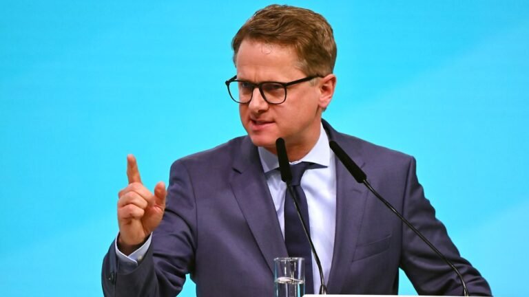 „Signal des Aufbruchs“: Linnemann will mit Drei-Punkte-Plan die Wirtschaft entlasten