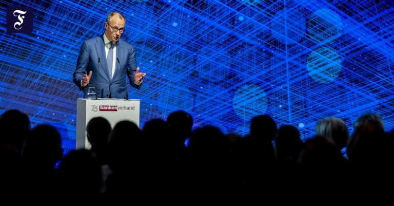 Gesetzliche Rente nur noch als Basisabsicherung? Neuer Rentenstreit um eine alte Gewissheit