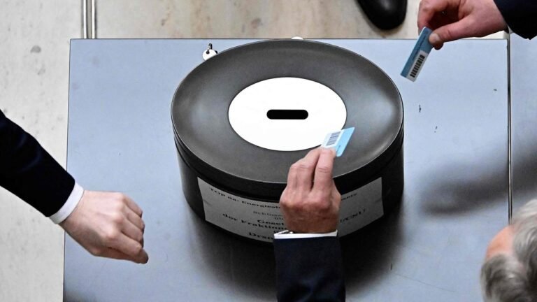 Bundestag beschließt Tankrabatt und Entlastungsprämie