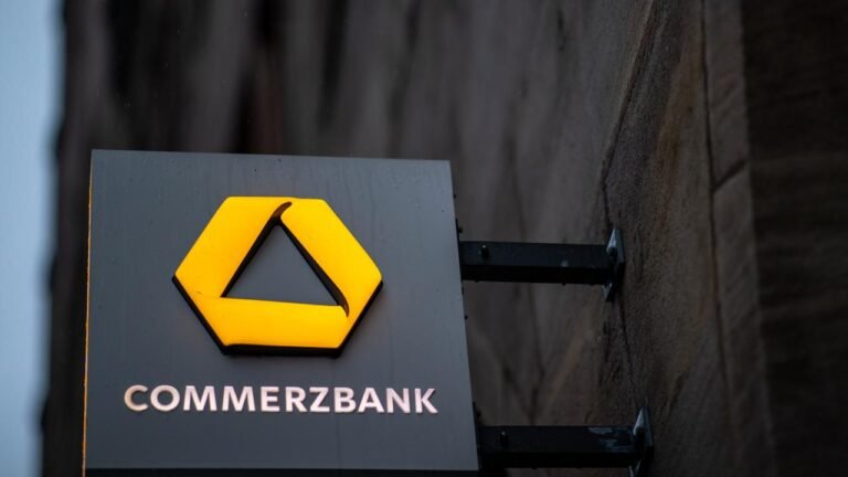 UniCredit kritisiert Geschäftsmodell der Commerzbank