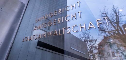 Weiden in der Oberpfalz: Ecstasy in der Champagnerflasche – Angeklagter freigesprochen