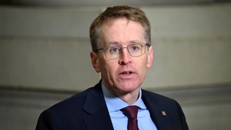 Strittige Äußerungen bei „Lanz“ – Weitere „Nius“-Niederlage vor Gericht: Günther (CDU) spricht von „Sieg für die Meinungsfreiheit“