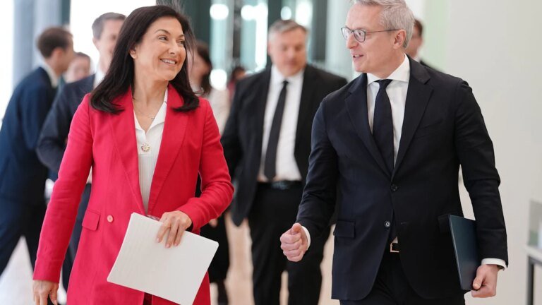 Künstliche Intelligenz: Gestern noch Spielzeug, heute schon Machtinstrument – Wirtschaft