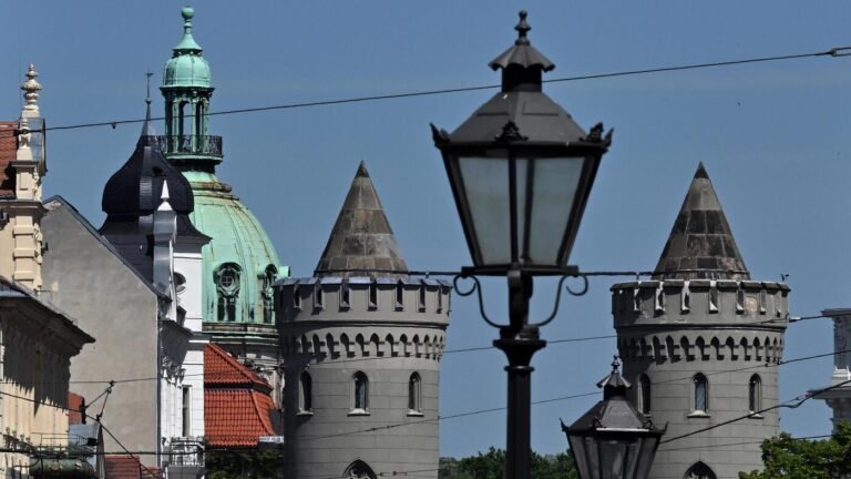 Radfahrerin bei „Dooring“-Unfall in Potsdamer Innenstadt verletzt