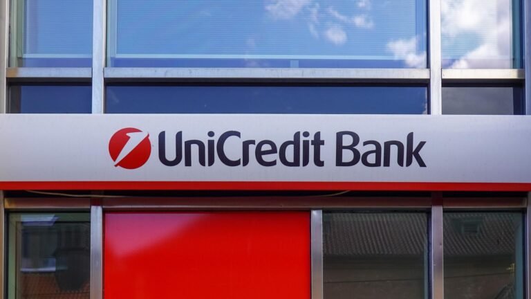 Großbank Unicredit will am 5. Mai Übernahmeangebot für Commerzbank offiziell vorlegen