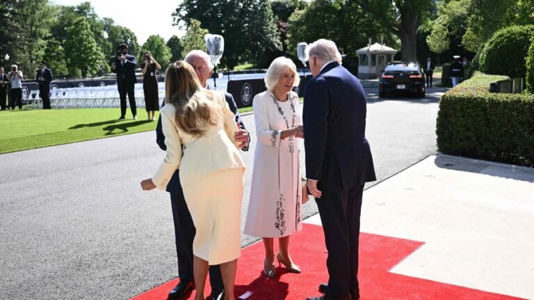 Trump begrüßt König Charles und Camilla am Weißen Haus