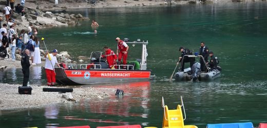Badeunfälle am Pfingstwochenende: Zwei Jungen und zwei Männer sterben