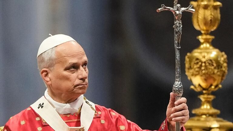 Pfingsten im Vatikan: Papst richtet sich gegen „Übel des Krieges“