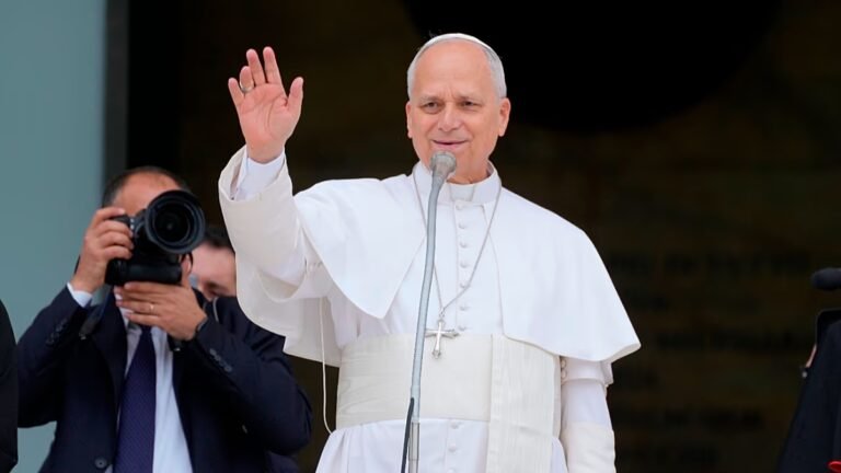 Papst Léo XIV. besucht Paris: Erster großer Frankreich-Besuch eines Papstes seit Jahren