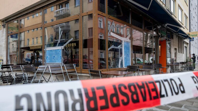 Anschlag auf Münchner Restaurant Eclipse: Mutmaßlicher Drahtzieher gefasst – US-Behörden erheben Anklage – München