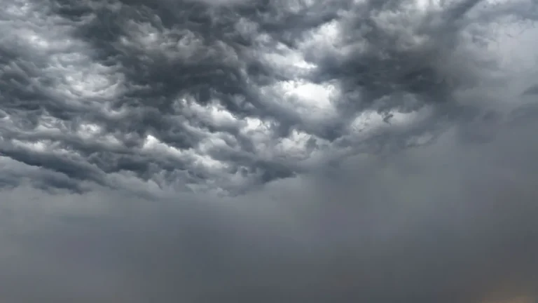Wettervorhersage: Unbeständiges Wetter in Nordrhein-Westfalen erwartet