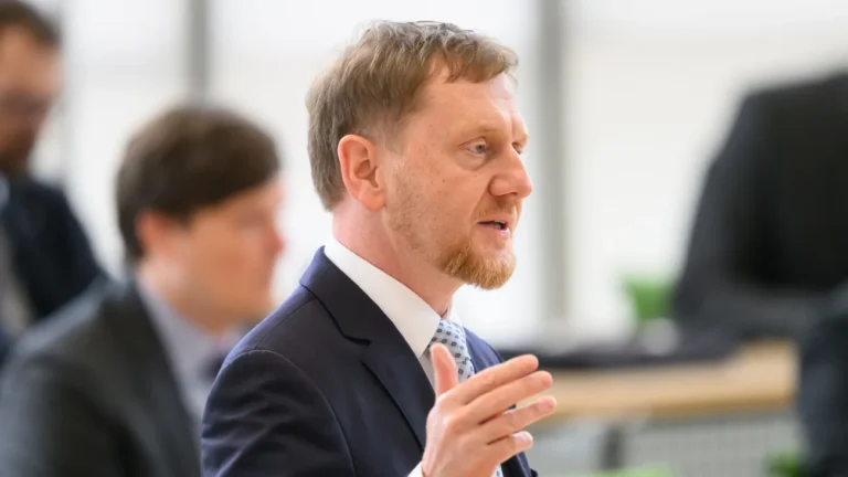 Reformdebatte: Kretschmer warnt vor Folgen zögerlicher Reformpolitik