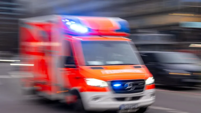 Unfälle: Fünfjähriger von Auto erfasst und schwer verletzt