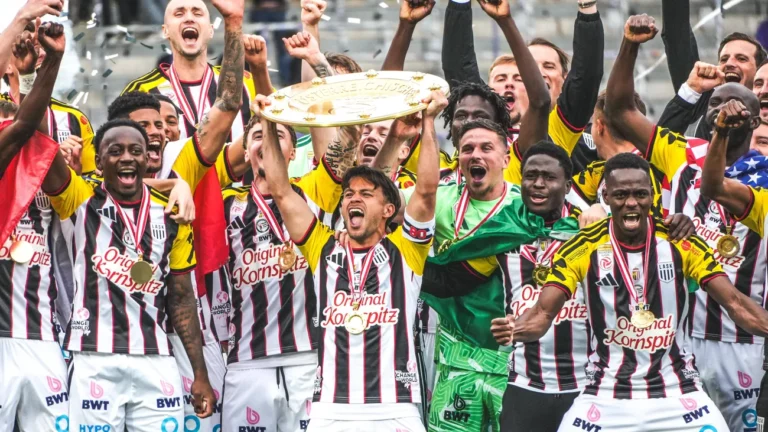 Österreichische Fußball-Bundesliga: LASK ist nach 61 Jahren wieder österreichischer Fußballmeister