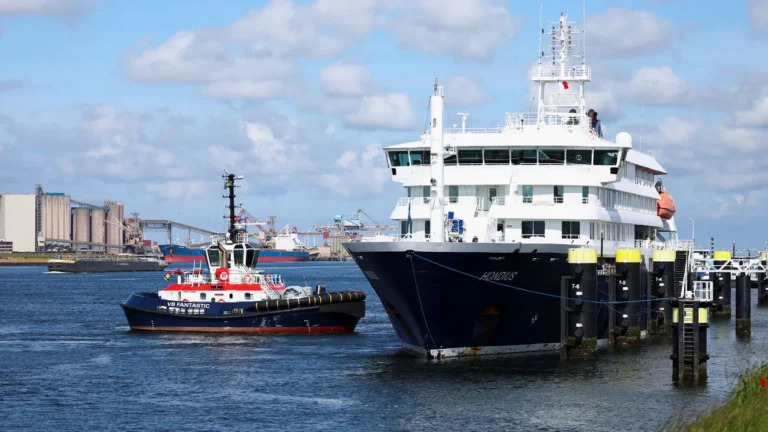 Hantavirus: Kreuzfahrtschiff »Hondius« in Rotterdam angekommen