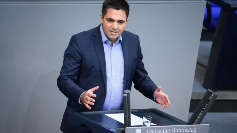 Bundestag: Grüne und Linke werfen CDU Unterstützung von AfD-Kandidat vor
