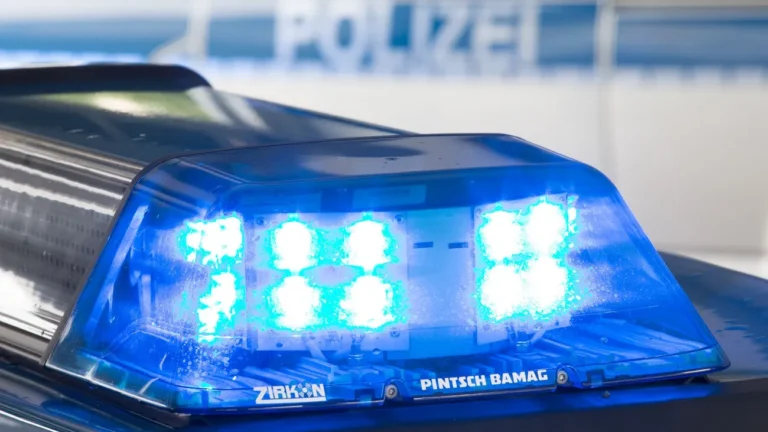 Verkehr: Auf die Gegenfahrbahn geraten – vier Schwerverletzte