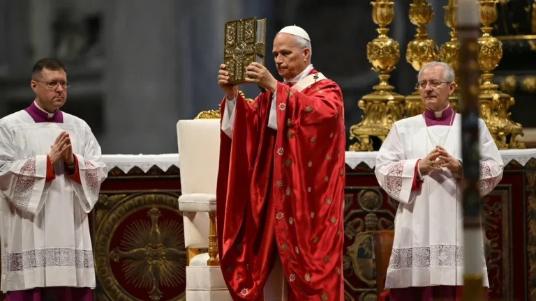 Leo XIV.: Papst ruft in Pfingstpredigt zu Frieden und Verständigung auf
