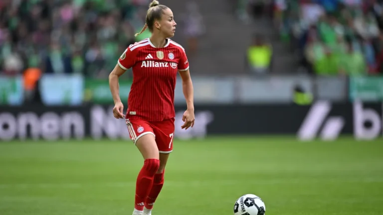 Fußball: Bayern-Star Gwinn an Schulter operiert