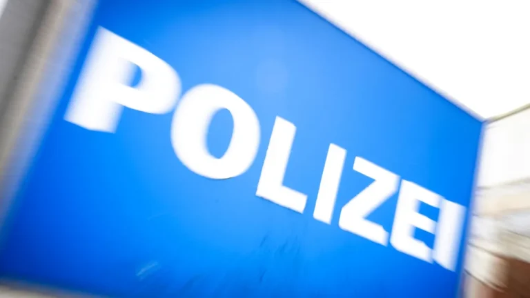 Versuchtes Tötungsdelikt: Blutspur durch Innenstadt – Mordkommission ermittelt