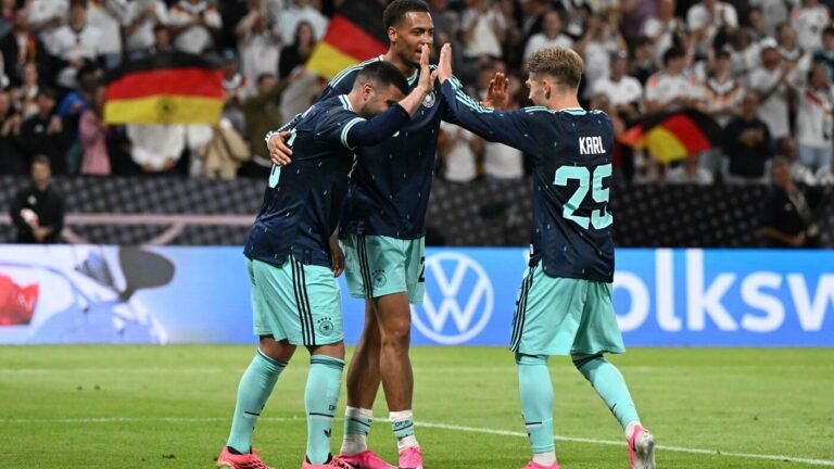 Fußball-Nationalmannschaft: In pinken Schuhen zur WM: Nagelsmann gefällt es