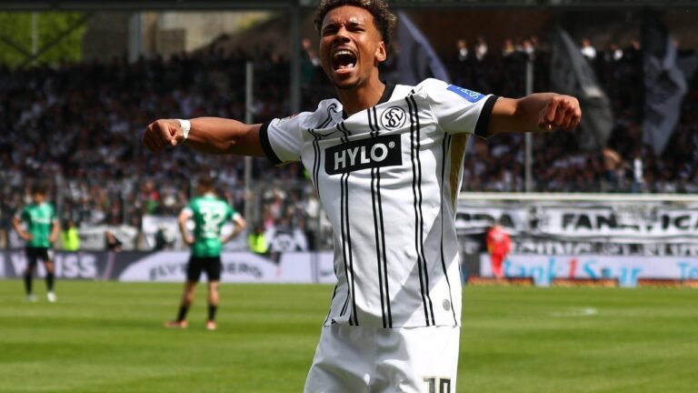 Die SV Elversberg steigt in die Fußball-Bundesliga auf