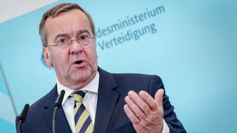 Liveblog zur Bundespolitik: Pistorius: US-Truppenabzug war „absehbar“ – Politik