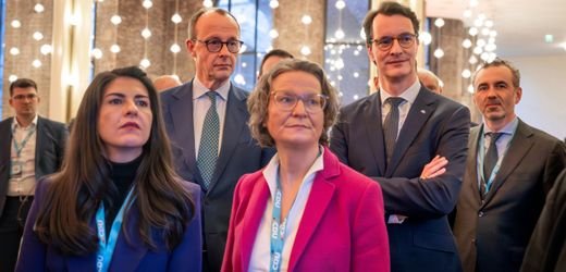 NRW-Ministerin Ina Scharrenbach: Beschwerden über Arbeitsklima unter Verschluss