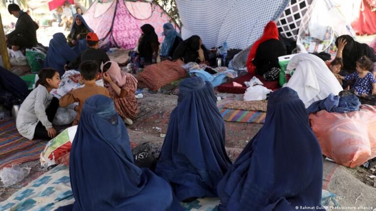 Afghanistans Krise befeuert verborgene Gewalt gegen Frauen