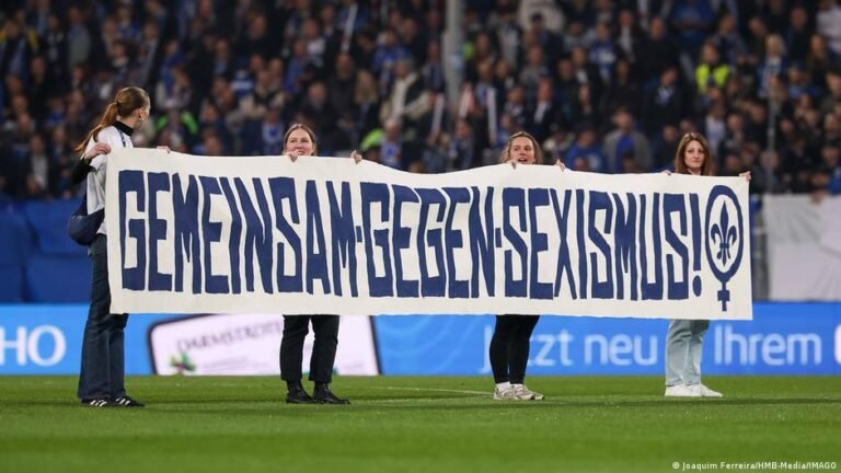 Sexismus im Fußball – Freiraum für Beleidigungen?