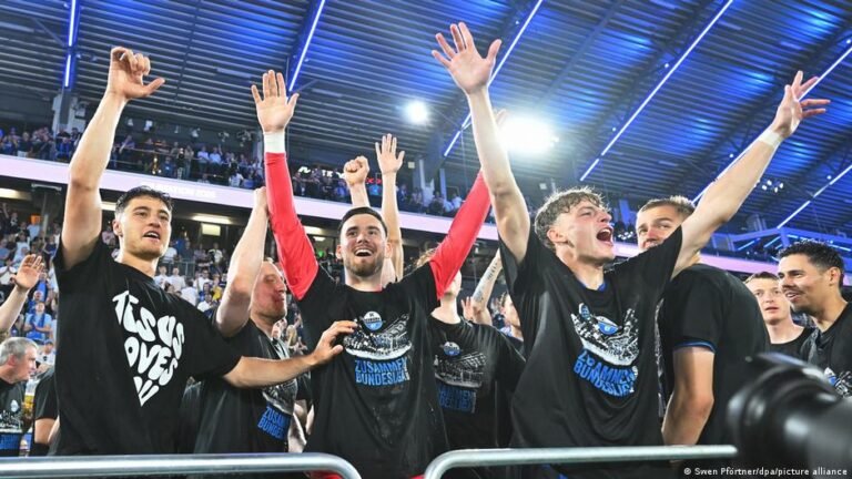 SC Paderborn im Rausch, VfL Wolfsburg im Schock