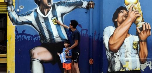 Diego Maradona: »Verlasst mich nicht« – neue Details im Todesprozess