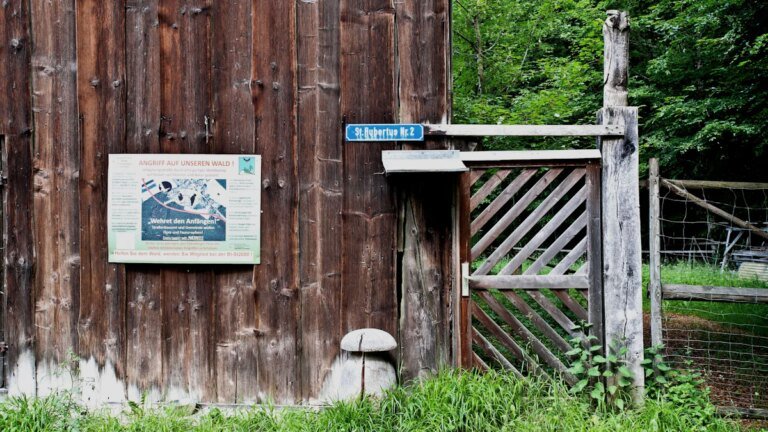 Steueroase im Ebersberger Forst: Geschäftsleute müssen vor Gericht – München