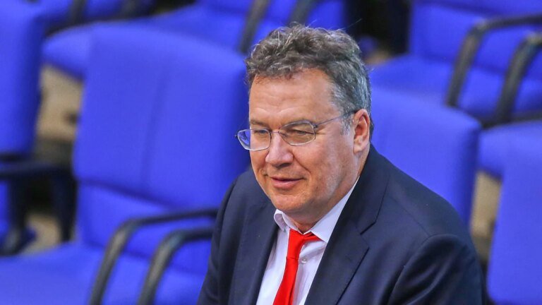 CDU: Größte Gruppe der Unionsfraktion im Bundestag begehrt auf – Politik