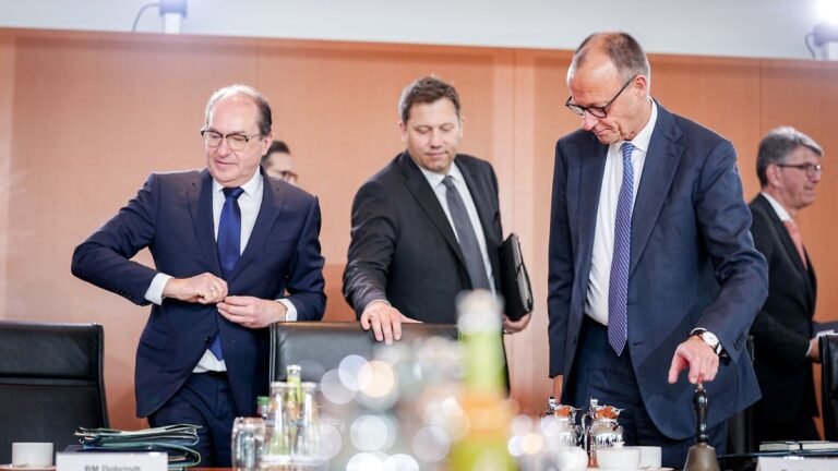 Das M-Wort geht um: Geht es überhaupt ohne Steuererhöhungen?