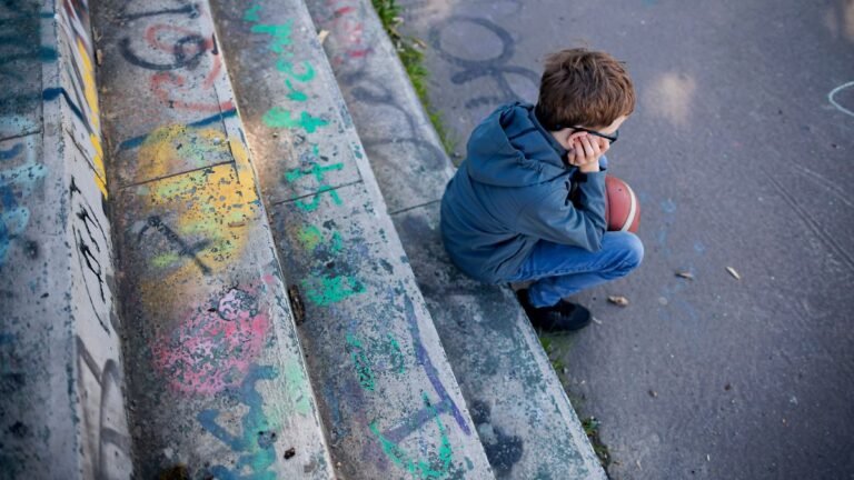 Haushaltskürzung im Sozialetat: Grüne alarmiert über Kinderarmut in Deutschland