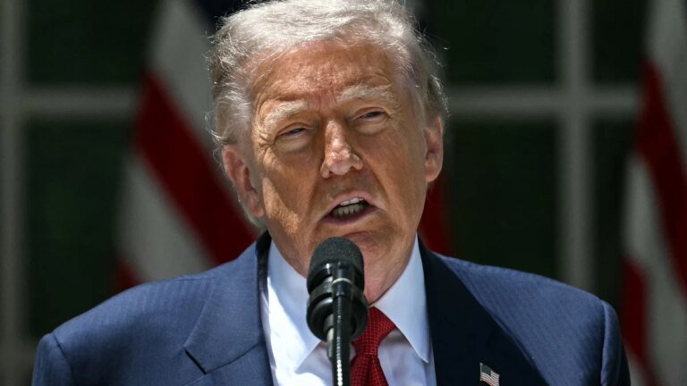 News zu Iran: Trump dämpft Hoffnungen auf schnellen Iran-Deal – Politik
