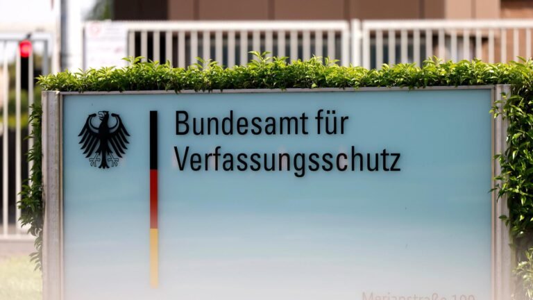 Nachrichtendienst – Kritik an Forderungen nach mehr Befugnissen für Verfassungsschutz