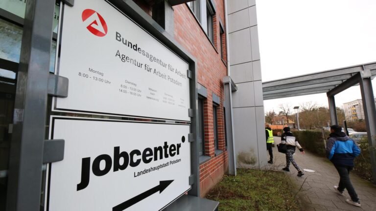 Potsdamer Arbeitsmarkt im April: Arbeitslosigkeit geht leicht zurück