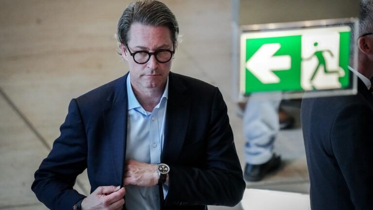 Ex-Minister soll nach Maut-Debakel vor Gericht