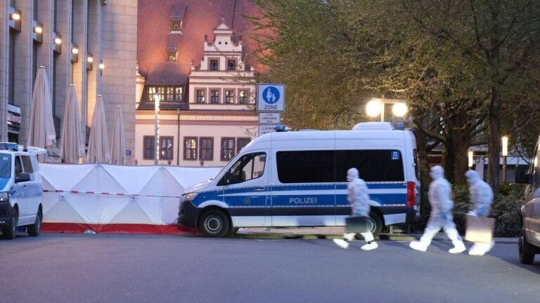 Boxtrainer und bis zum Wochenende noch in der Psychiatrie : Was über den Täter von Leipzig bekannt ist