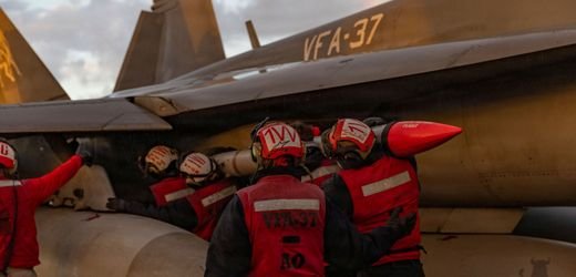 Iran-Krieg: USA werden Jahre brauchen, um Waffen zu ersetzen